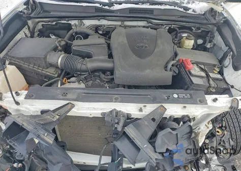 2017 Toyota Tacoma Double Cab z USA, uszkodzony, nr VIN 3TMGZ5AN6HM086161